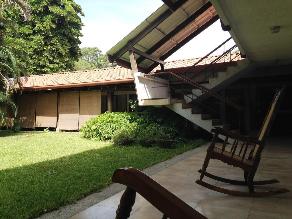 Hotel El Bramadero Liberia Bagian luar foto
